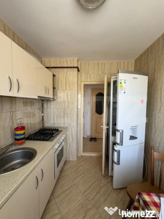 Apartament luminos cu 3 camere Moreni