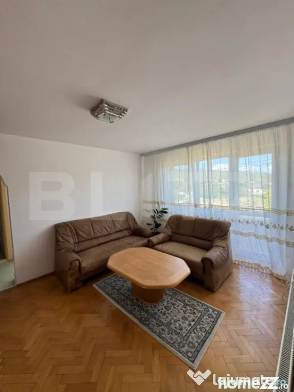 Apartament luminos cu 3 camere Moreni