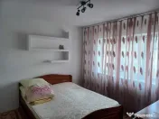 Apartament cu 3 Camere Decomandate Zona Obcini 