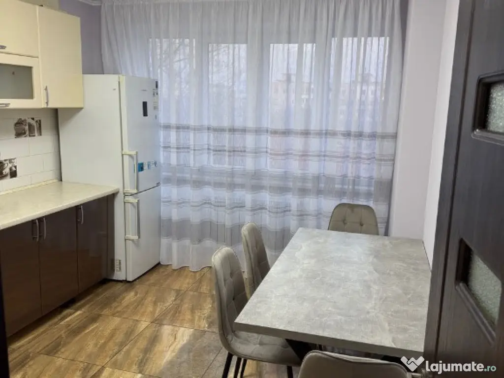 Aparatament cu 3 camere de inchiriar in zona Berceni