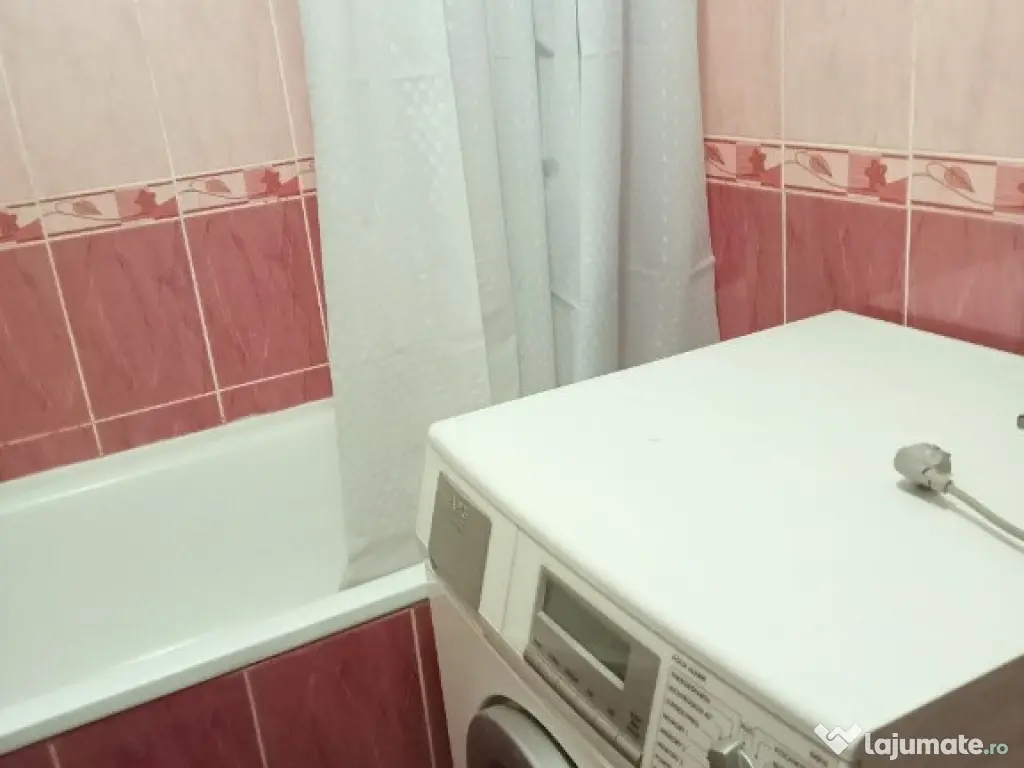 Garsoniera de inchiriat in zona Titan