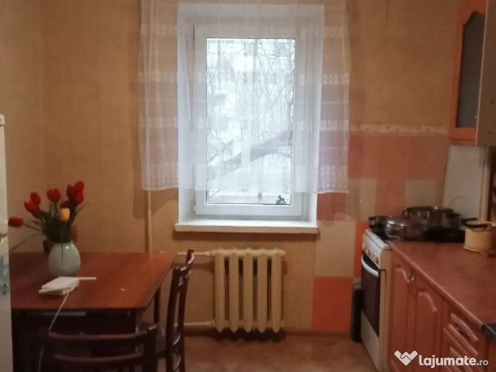 Garsoniera de inchiriat in zona Titan