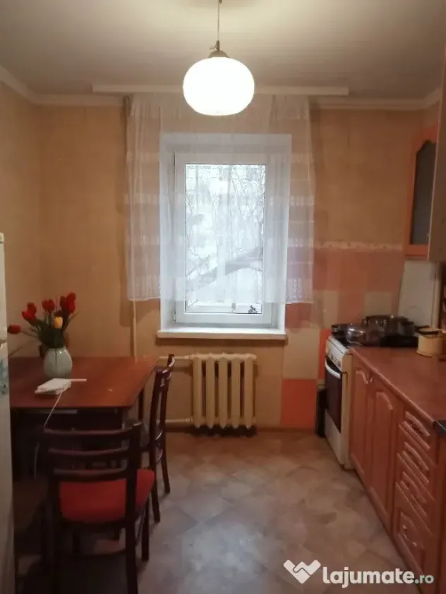 Garsoniera de inchiriat in zona Titan