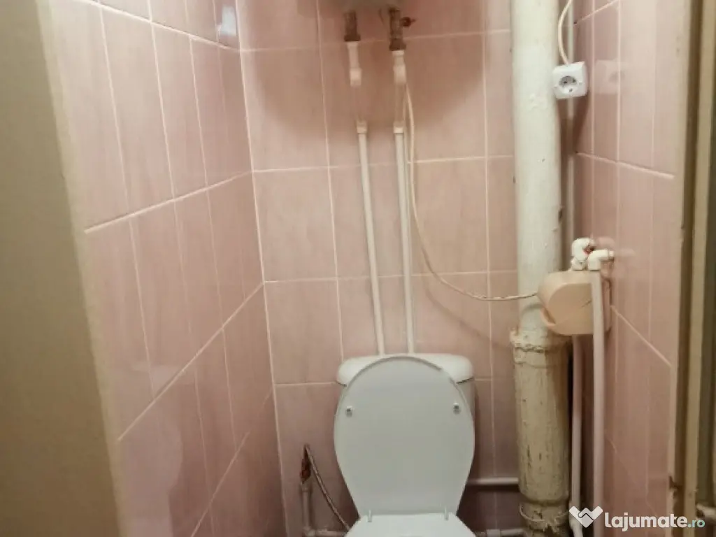 Garsoniera de inchiriat in zona Titan