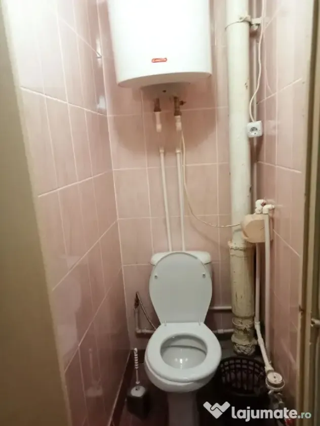 Garsoniera de inchiriat in zona Titan