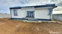 Vila finisata la cheie 4cam fara etaj/intrare com. Bercen...