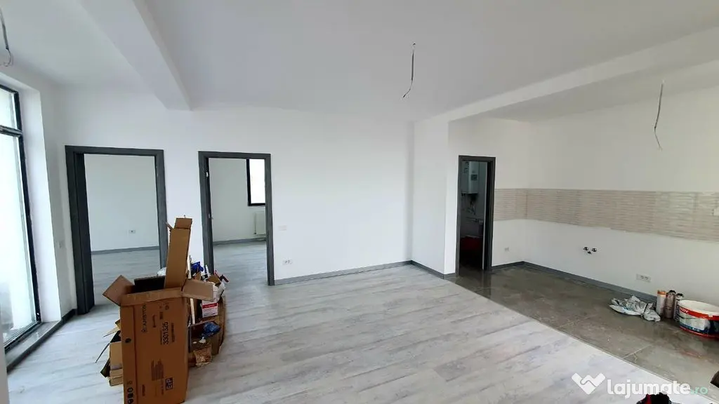 Vila finisata la cheie 4cam fara etaj/intrare com. Bercen...