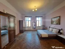 Apartament de vanzare, 6 camere, 182 mp, gradina comuna, Cen