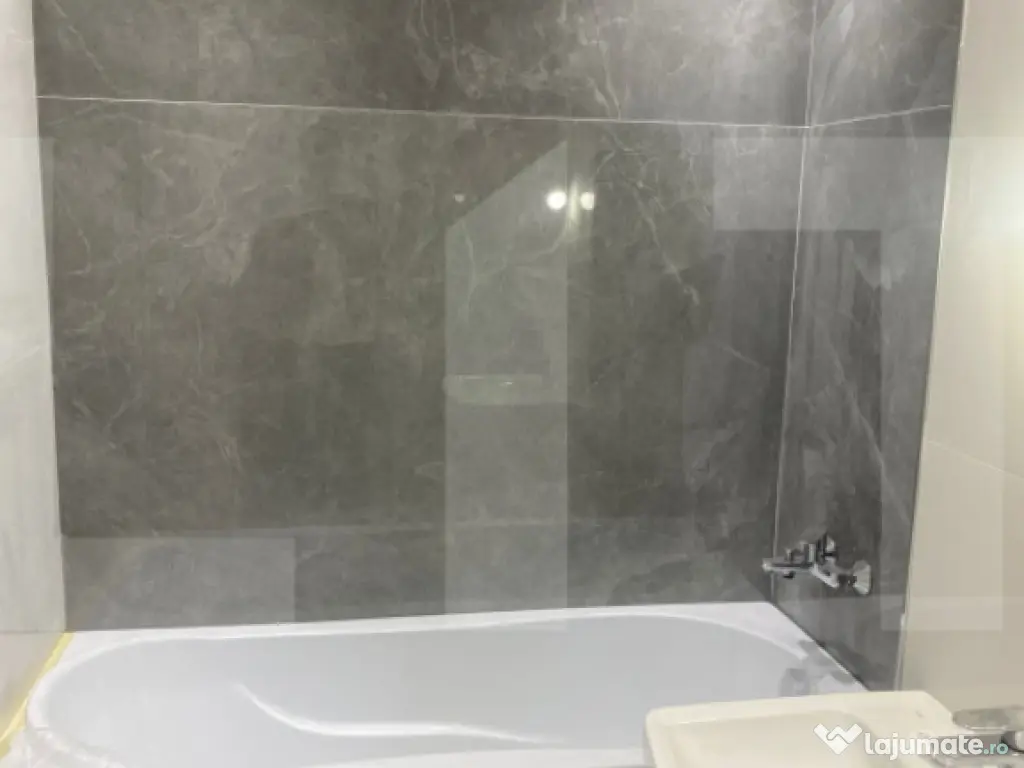 Apartament 3 camere, 60 mp, zona Torontalului