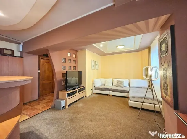 Garsoniera parter, Craiovei, 260 euro - Pitesti (Arges)