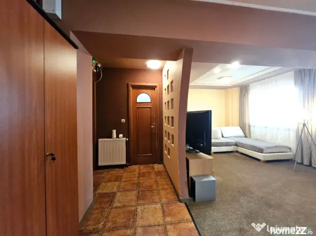 Garsoniera parter, Craiovei, 260 euro - Pitesti (Arges)