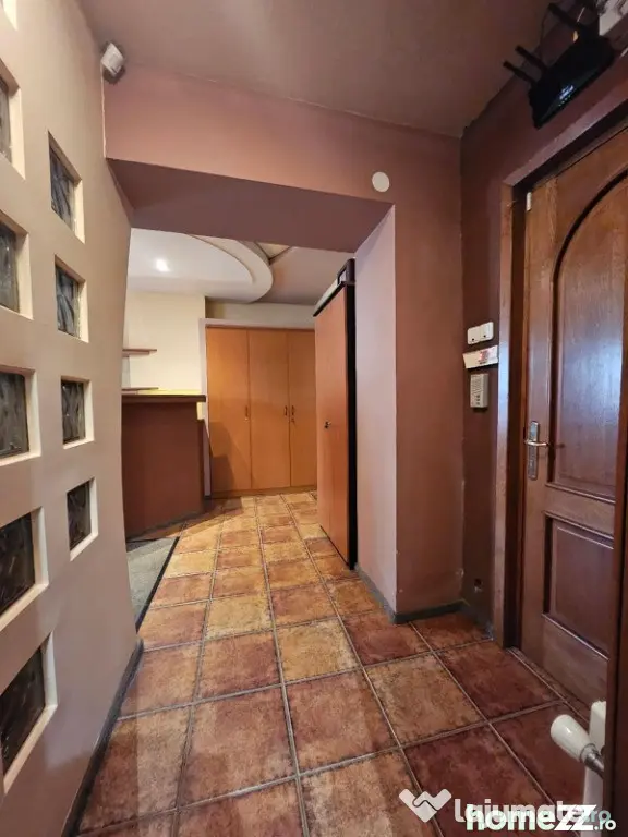 Garsoniera parter, Craiovei, 260 euro - Pitesti (Arges)