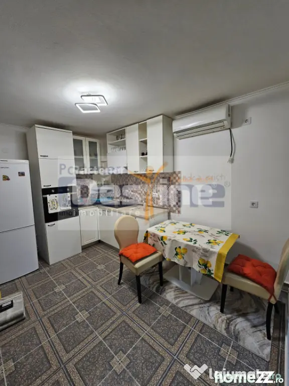 Apartament 2 camere, Semidecomandat, 49 mp, loc de parcare