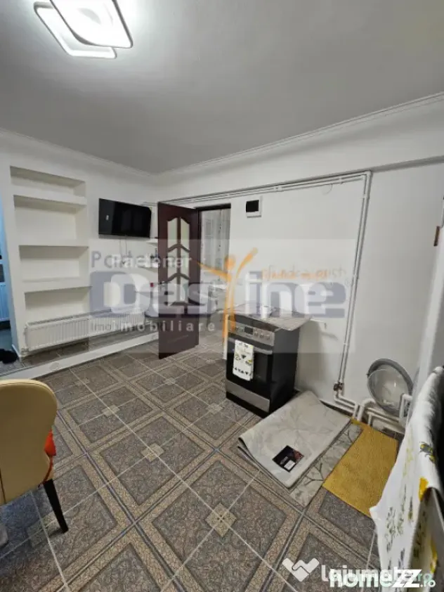Apartament 2 camere, Semidecomandat, 49 mp, loc de parcare