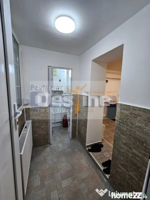 Apartament 2 camere, Semidecomandat, 49 mp, loc de parcare
