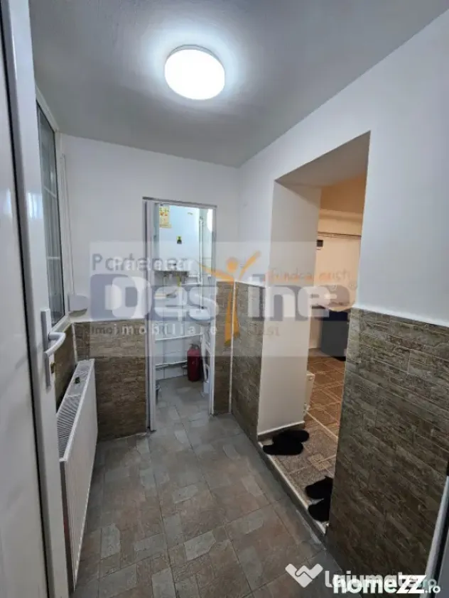 Apartament 2 camere, Semidecomandat, 49 mp, loc de parcare