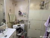 Apartament 3 camere decomandat, etajul 2 -zona Casa de Pe... 