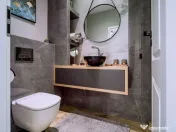 Penthouse 4 camere, ultracentral, Oradea. 800 000 E + TVA... 