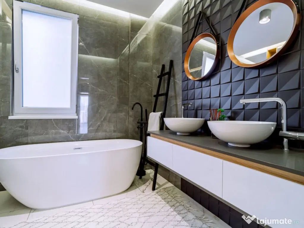 Penthouse 4 camere, ultracentral, Oradea. 800 000 E + TVA...