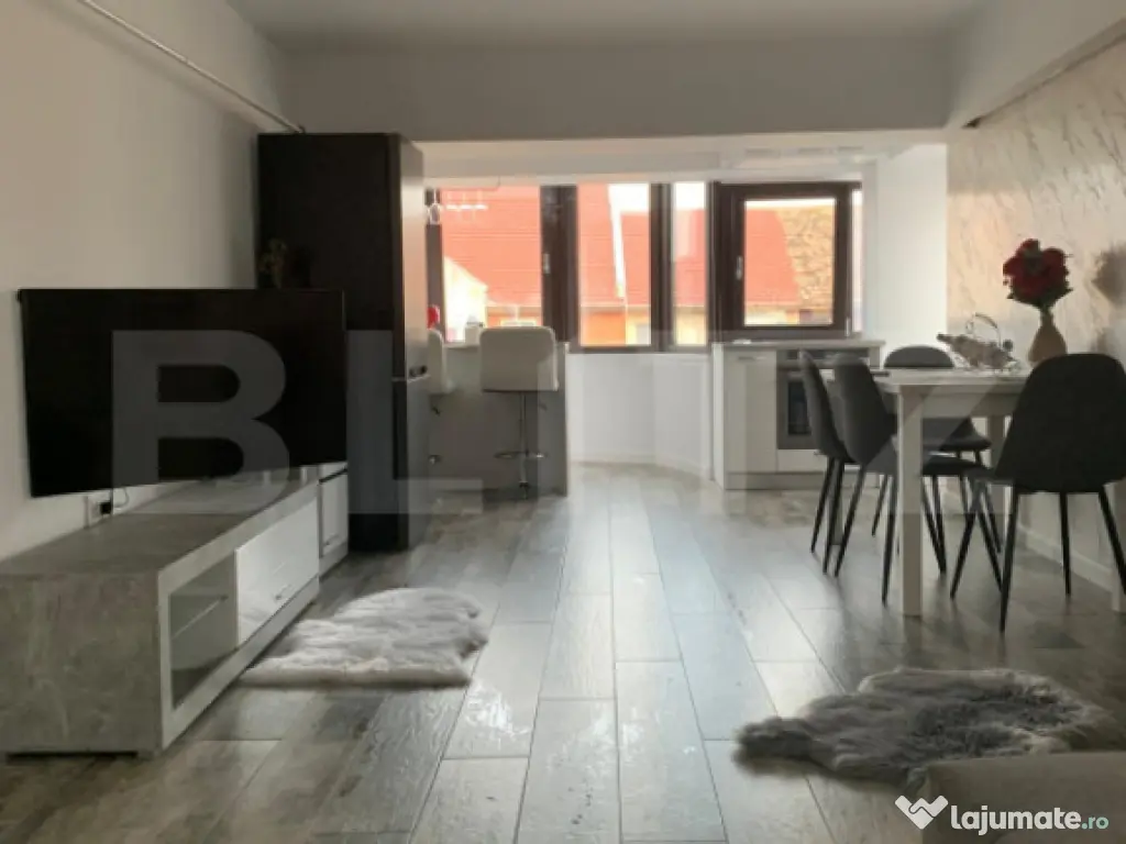 Apartament 3 camere, decomandat, la cheie, Ultracentral