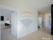 De vânzare Vilă cu 8 camere în Sânmartin, 290 mp util... 