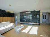 De vânzare Vilă cu 8 camere în Sânmartin, 290 mp util... 