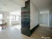 De vânzare Vilă cu 8 camere în Sânmartin, 290 mp util... 