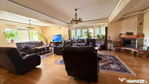 Vila 7 camere 475MP | Voluntari | Piscina | 4 locuri de parc - Voluntari (Bucuresti-Ilfov)