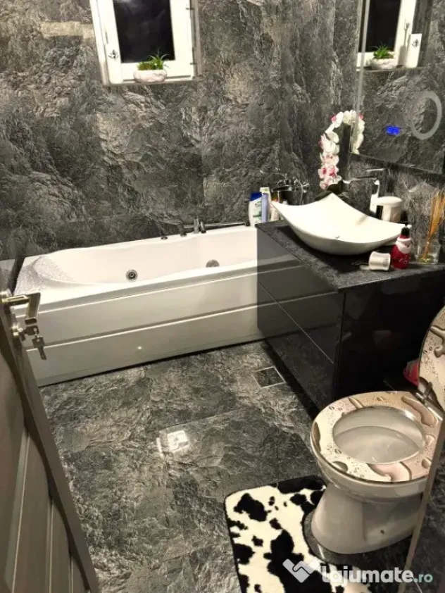 Apartament 3 camere SUPERB-str MEDUZEI -E3
