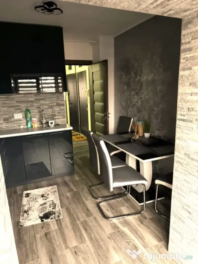 Apartament 3 camere SUPERB-str MEDUZEI -E3