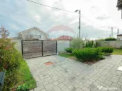 Casă 4 Camere cu Garaj, Construită de Proprietar, Carti... 