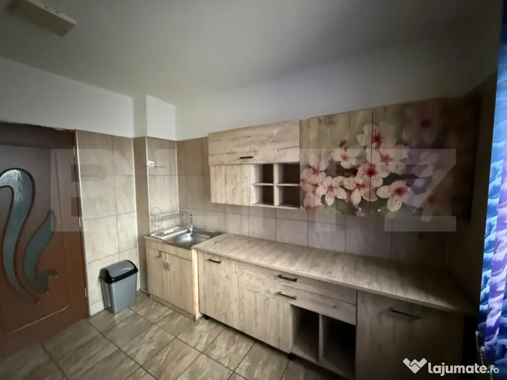 Apartament de vanzare, 52 mp, zona Micro 11