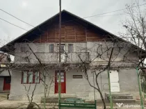 Proprietate completa in Sacuieni- Doua Case + Anexe