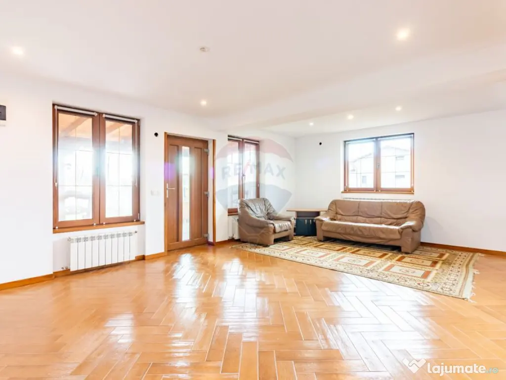 Casă finalizată, 278 mp teren 2305 mp Pleașa, Bucov, P...