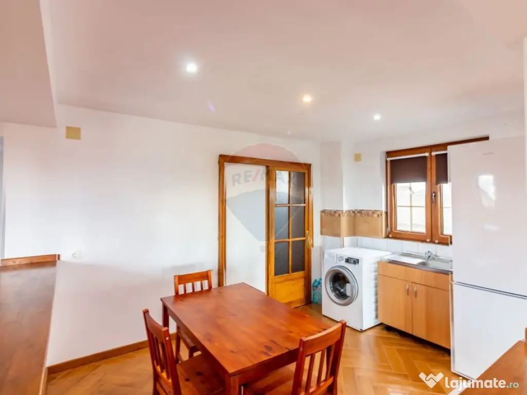 Casă finalizată, 278 mp teren 2305 mp Pleașa, Bucov, P...