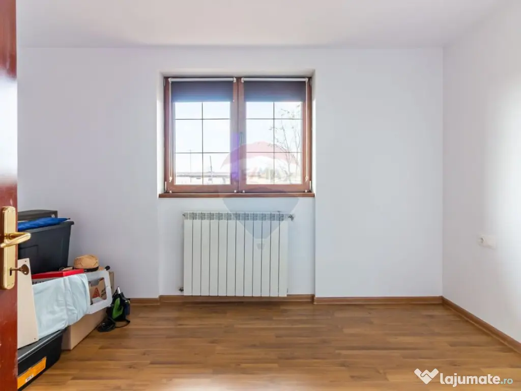 Casă finalizată, 278 mp teren 2305 mp Pleașa, Bucov, P...