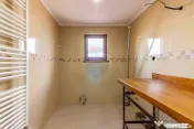 Casă finalizată, 278 mp teren 2305 mp Pleașa, Bucov, P...