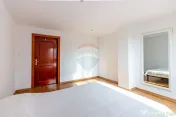 Casă finalizată, 278 mp teren 2305 mp Pleașa, Bucov, P...