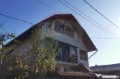 Vanzare/schimb casă 6 camere, curte,zona Metro Oradea cu... 