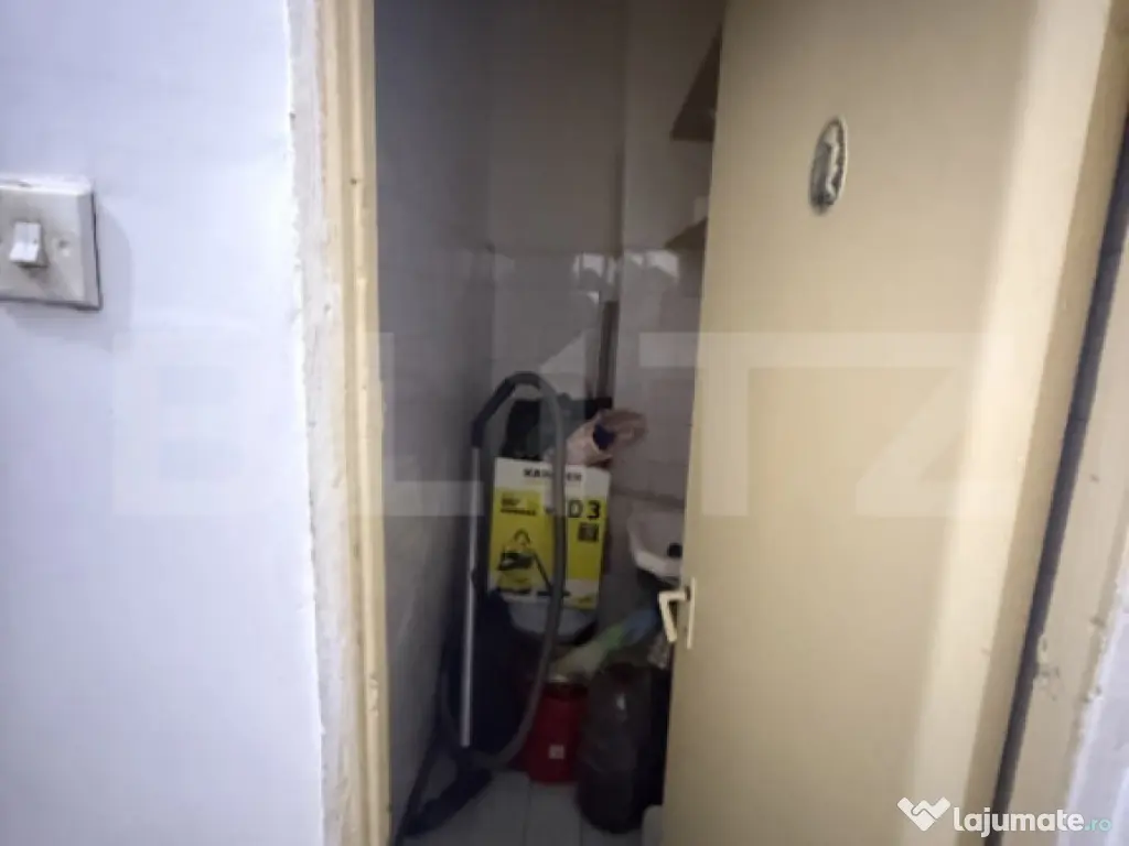 Apartament 3 camere, 70 mp, zona Micro 11