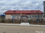 Se oferă spre vânzare / închiriere clădire cu spațiu...