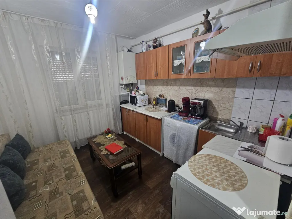 Resita, Garsoniera Mobilata Utilata, Parter, Calea Caransebe