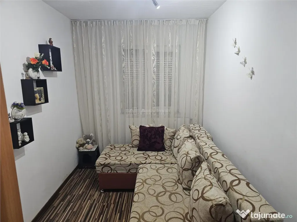 Resita, Garsoniera Mobilata Utilata, Parter, Calea Caransebe