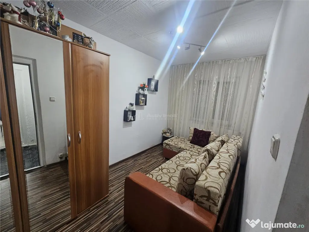 Resita, Garsoniera Mobilata Utilata, Parter, Calea Caransebe