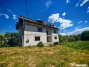 Casa generoasa cu teren de 1186 mp intravilan-Retevoiesti -P 