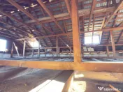 Casa generoasa cu teren de 1186 mp intravilan-Retevoiesti -P 