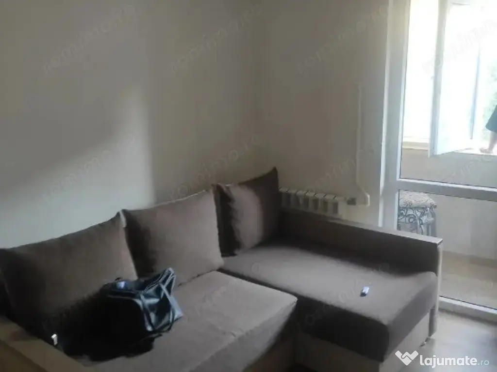 Oferim spre inchiriere garsoniera Ozana