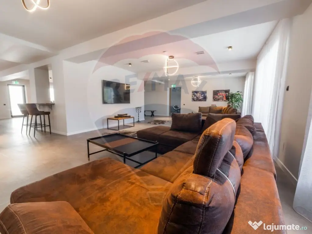 Vanzare 2 Cabane Lux Muntele Baisorii, Afacere la cheie, ...