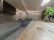 Vanzare 2 Cabane Lux Muntele Baisorii, Afacere la cheie, ... 