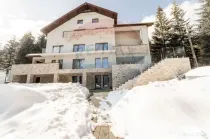 Vanzare 2 Cabane Lux Muntele Baisorii, Afacere la cheie, ...